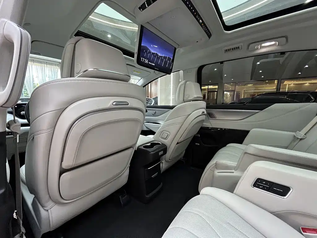 Buick GL8 Hybrid — миниатюра 15