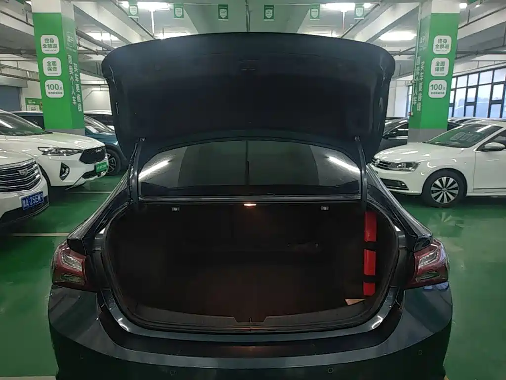 Chevrolet Malibu XL — миниатюра 21