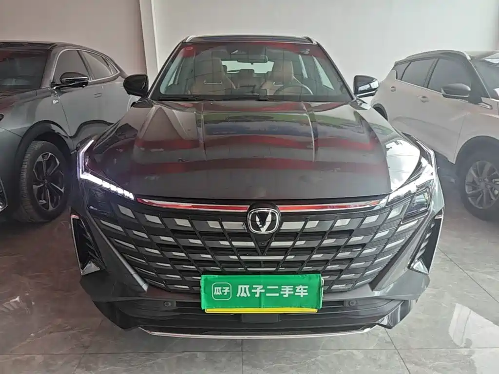 Changan UNI-Z New Energy — миниатюра 3