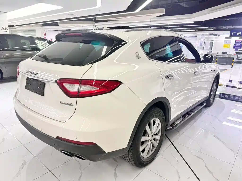 Maserati Levante — миниатюра 9