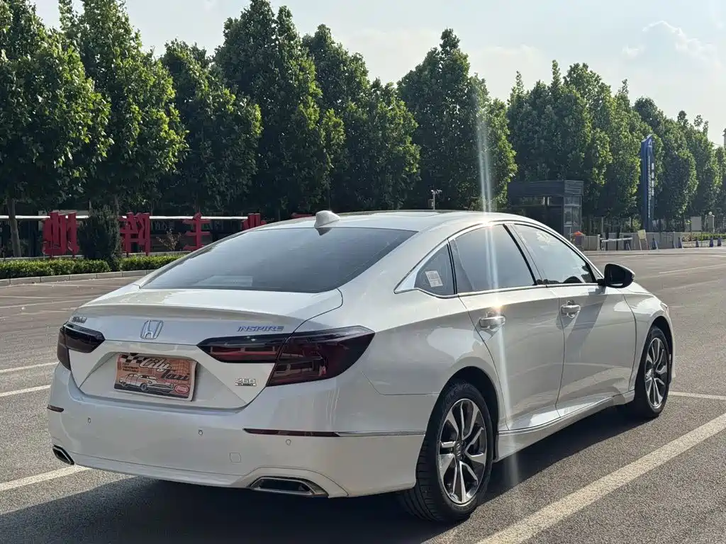 Honda Inspire — миниатюра 3