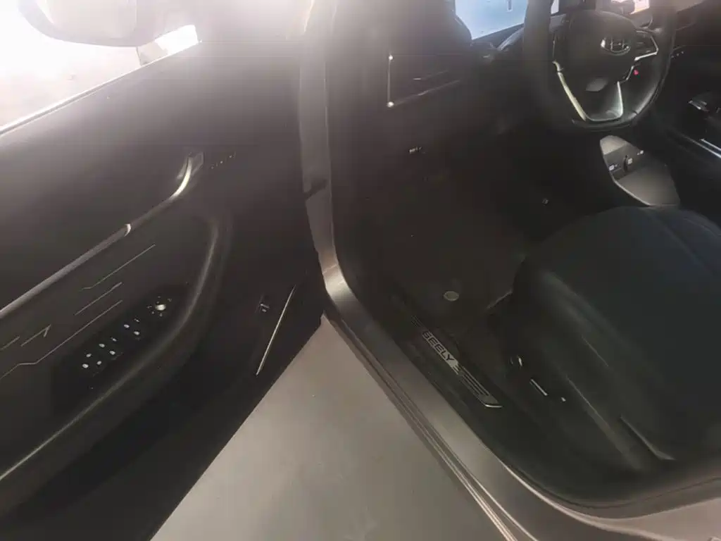 Geely Xingyue L — миниатюра 16