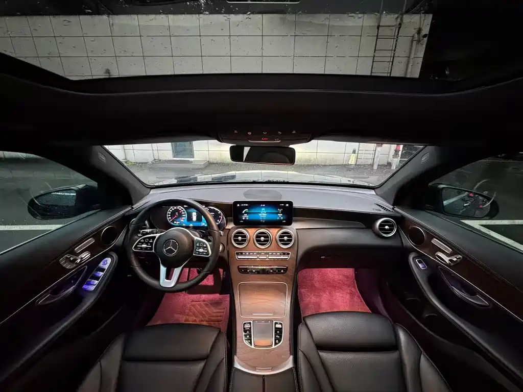 MERCEDES-BENZ  GLC
