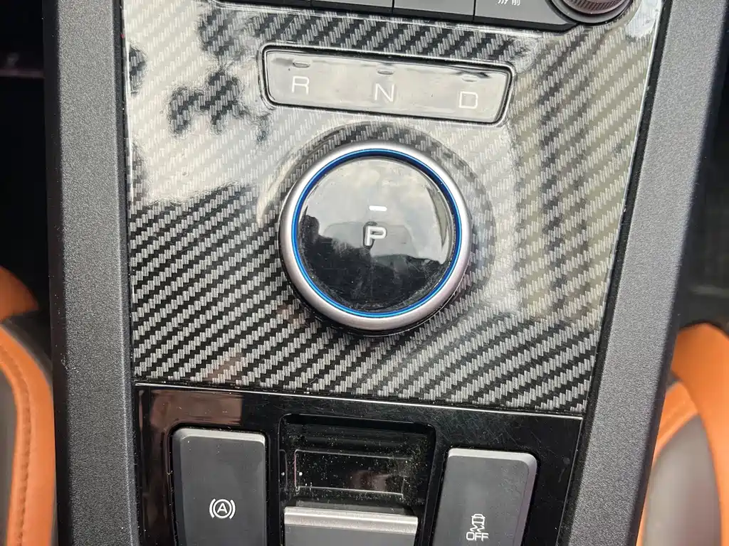 BYD e2 — миниатюра 11