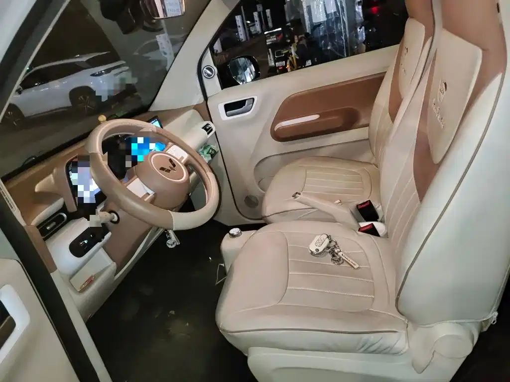 Wuling MINIEV — миниатюра 16