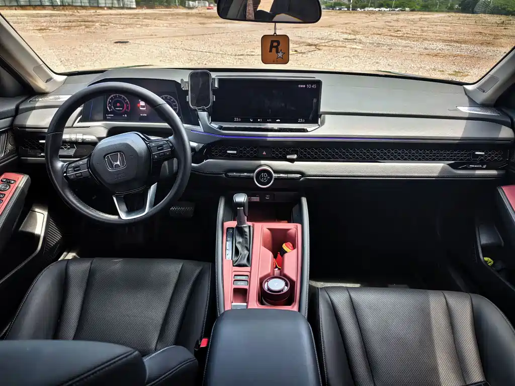 Honda Accord — миниатюра 7