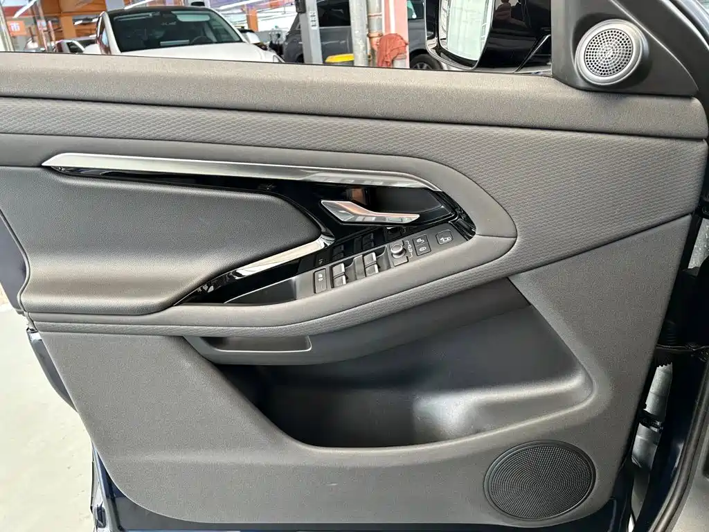 Land Rover Evoque — миниатюра 19