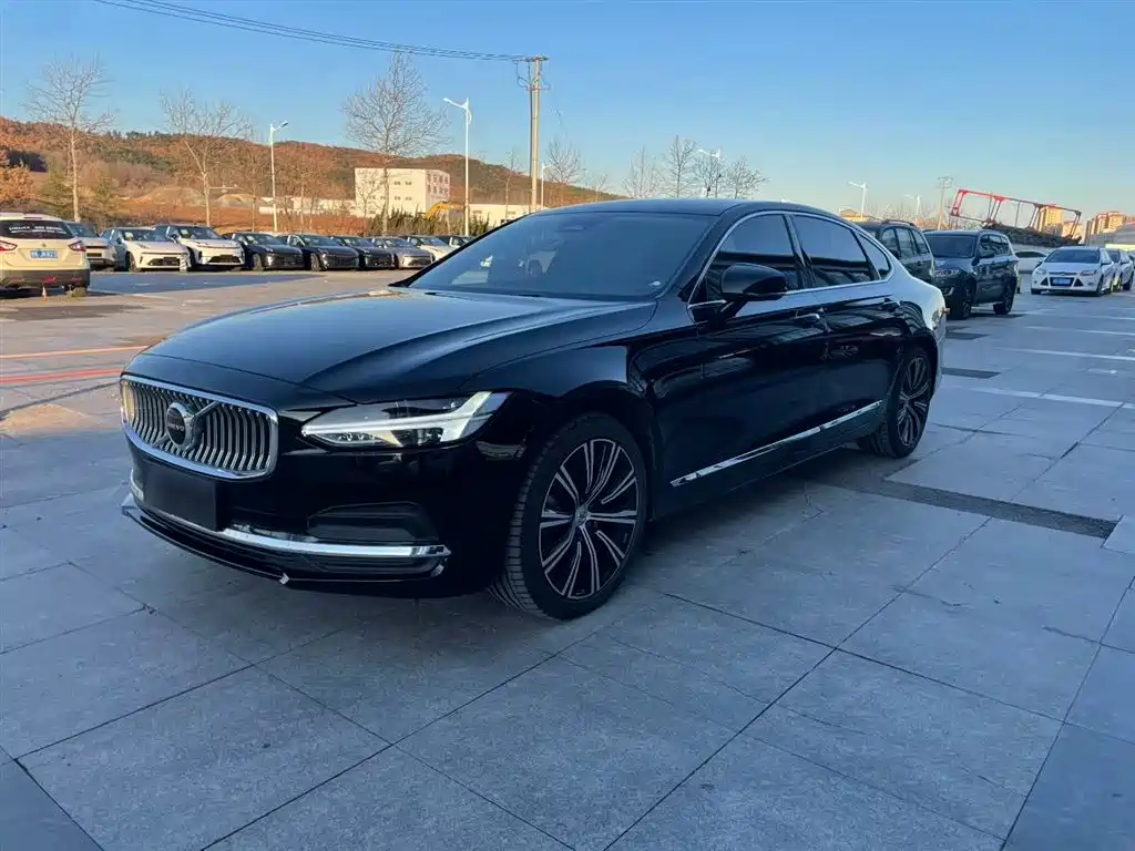 Volvo S90 2024
