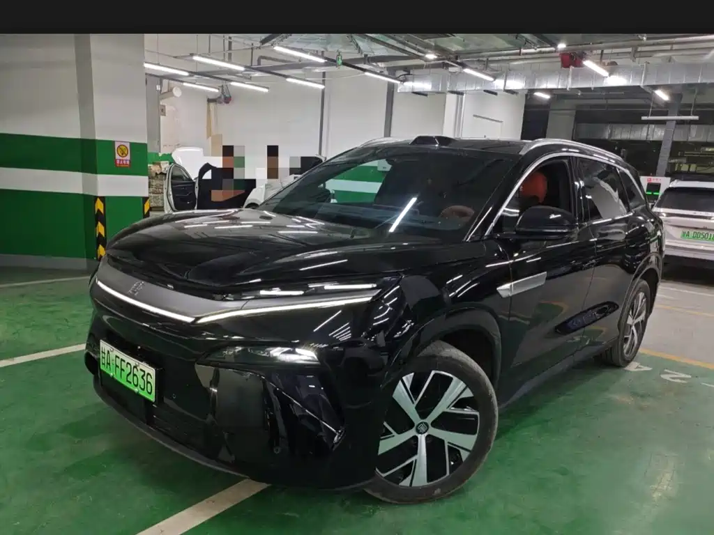 Byd 唐L 2025