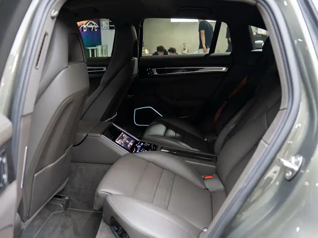 Porsche Panamera — миниатюра 18