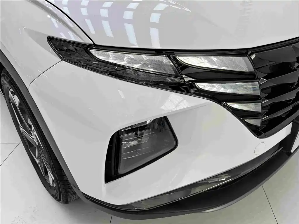Hyundai Tucson — миниатюра 15