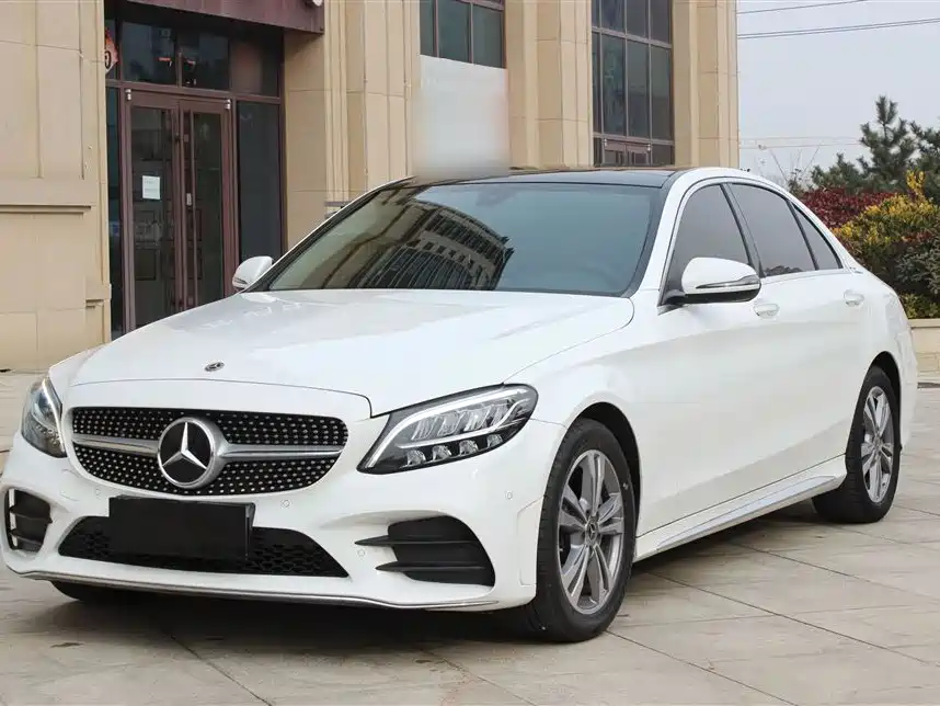 Mercedes-Benz C-Class 2021