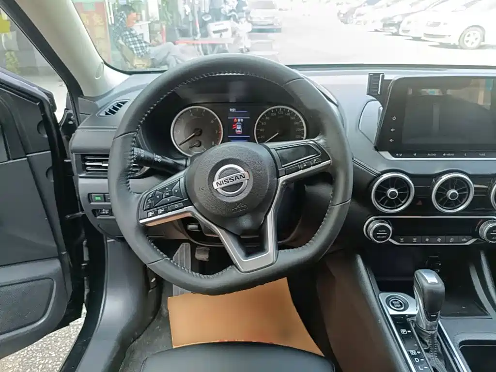 Nissan Sylphy — миниатюра 7