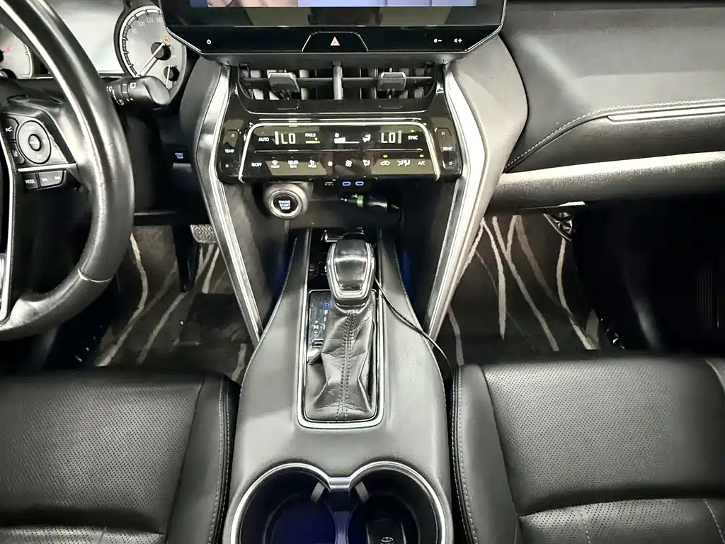 Toyota Harrier — миниатюра 5