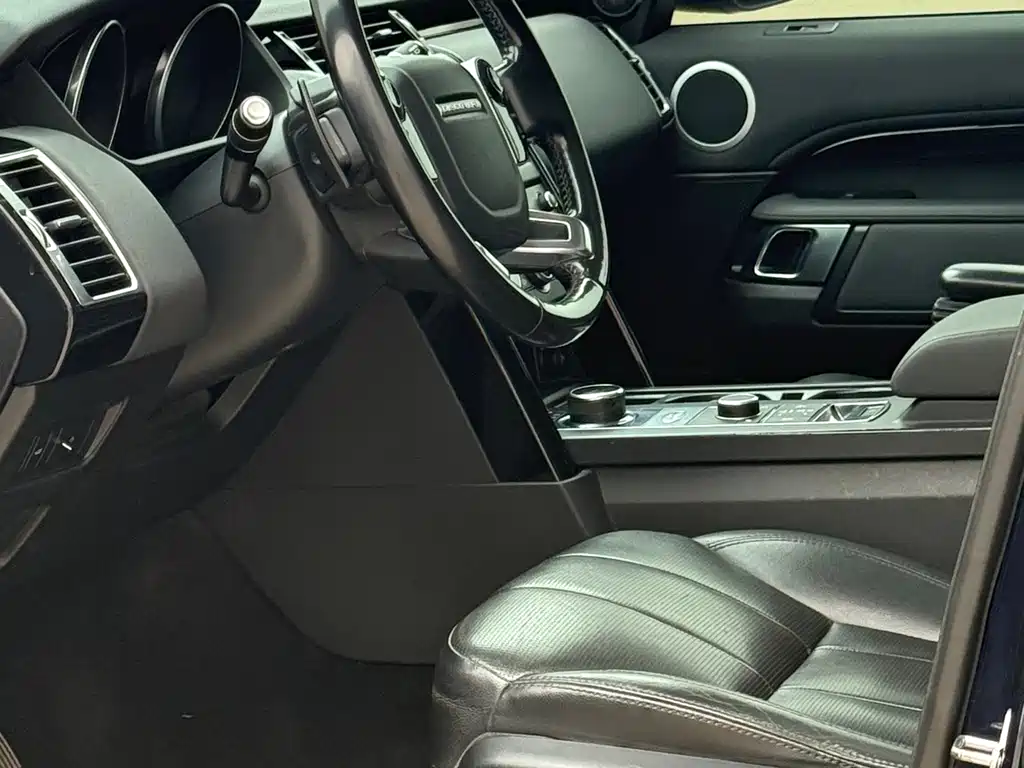 Land Rover Discovery — миниатюра 4
