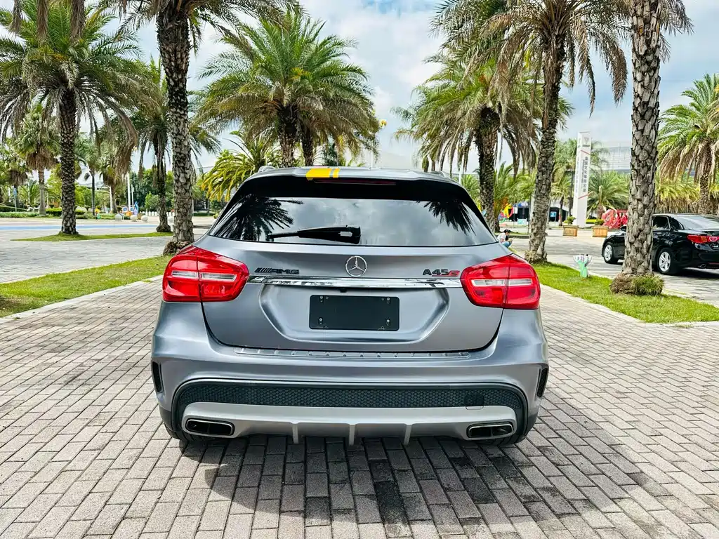Mercedes-Benz GLA AMG — миниатюра 5