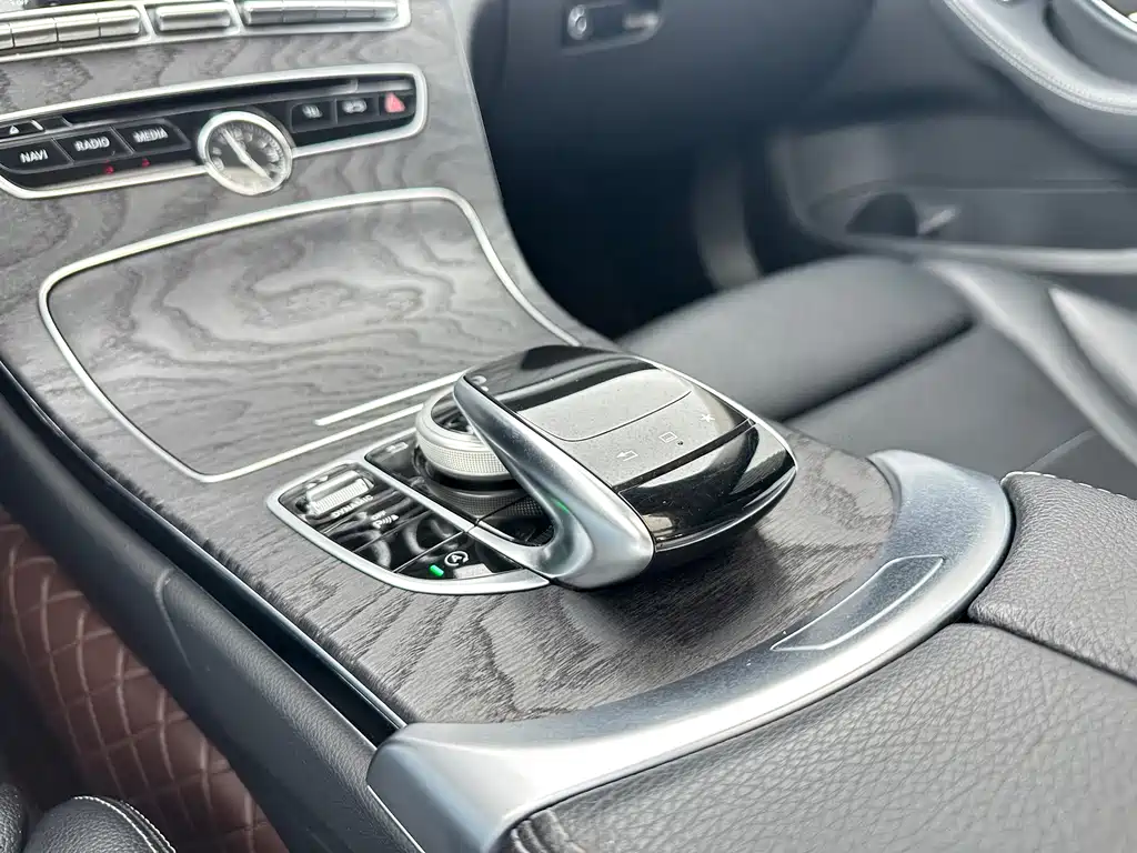 Mercedes-Benz C-Class — миниатюра 15