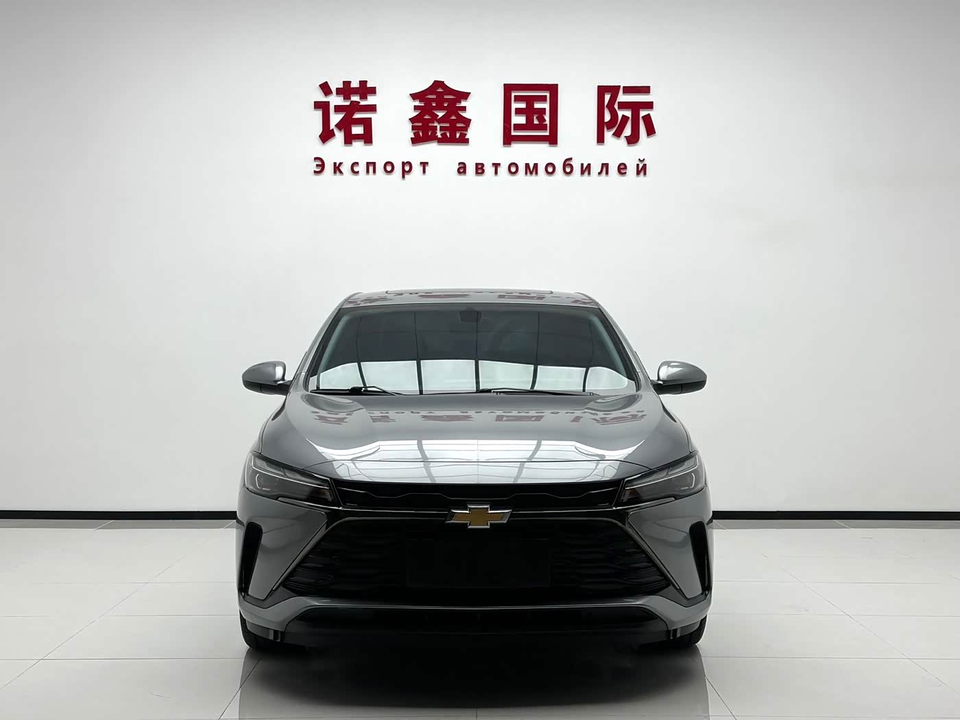 Chevrolet Monza 1.5 л 2023 г. Серебристо-серый, пробег 27000 км