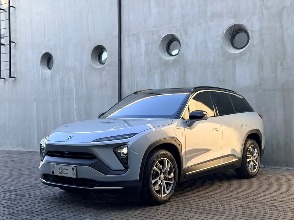 NIO ES6