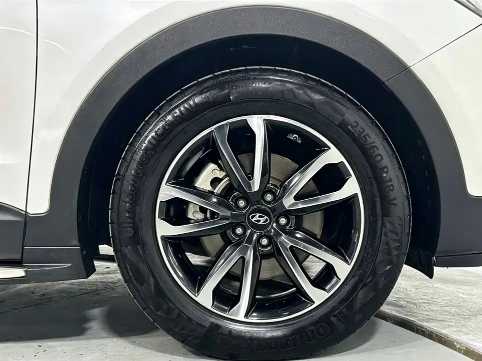 Hyundai Santa Fe — миниатюра 15