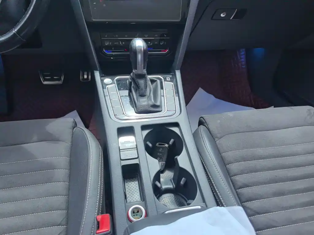 Volkswagen Magotan — миниатюра 14