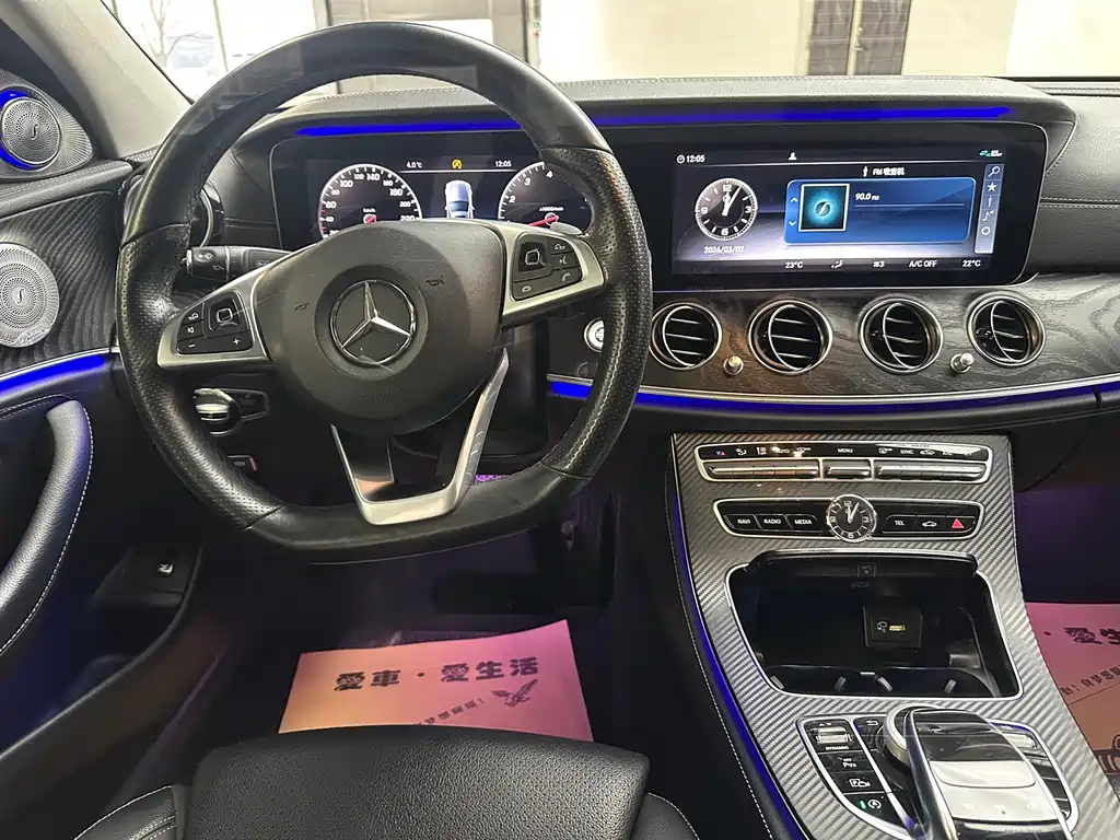 MERCEDES-BENZ E CLASS