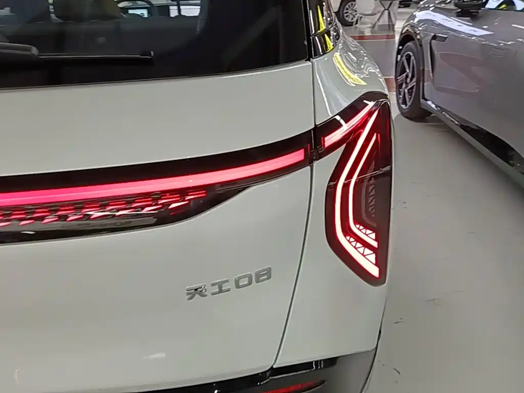 Hongqi Hongqi Tiangong 08 — миниатюра 8
