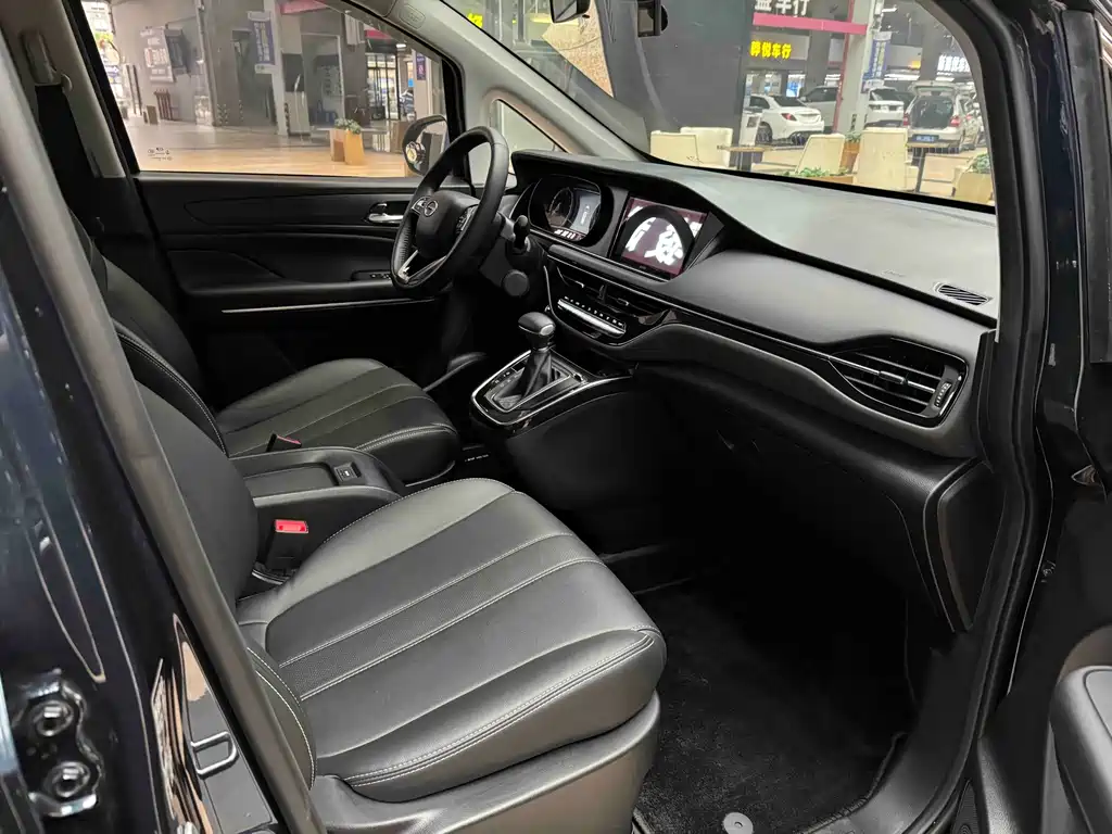 GAC Motor Trumpchi M6 — миниатюра 11