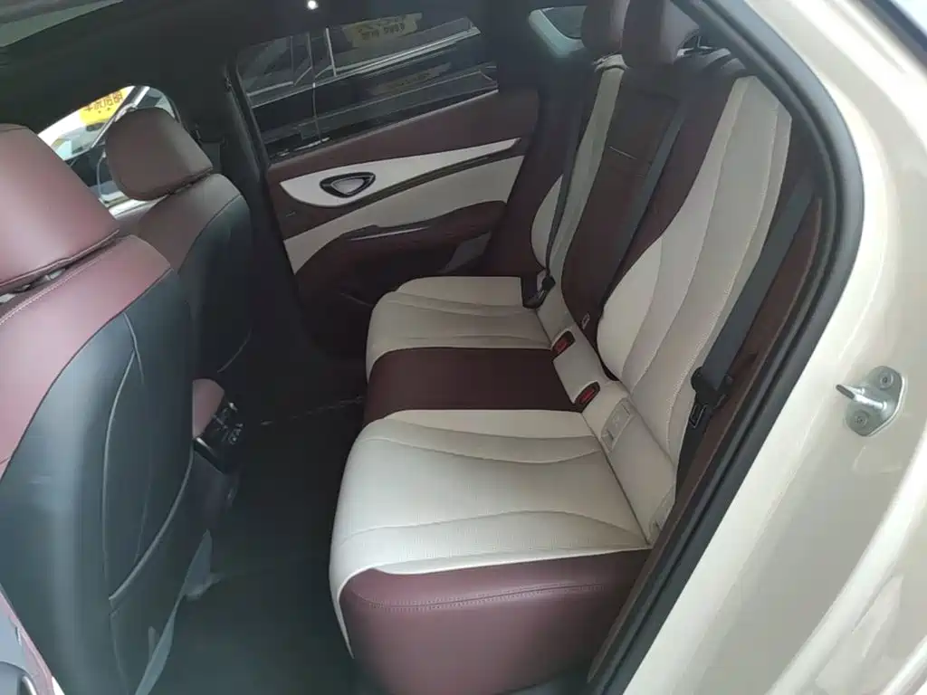 BYD Seal 07 DM-i — миниатюра 17