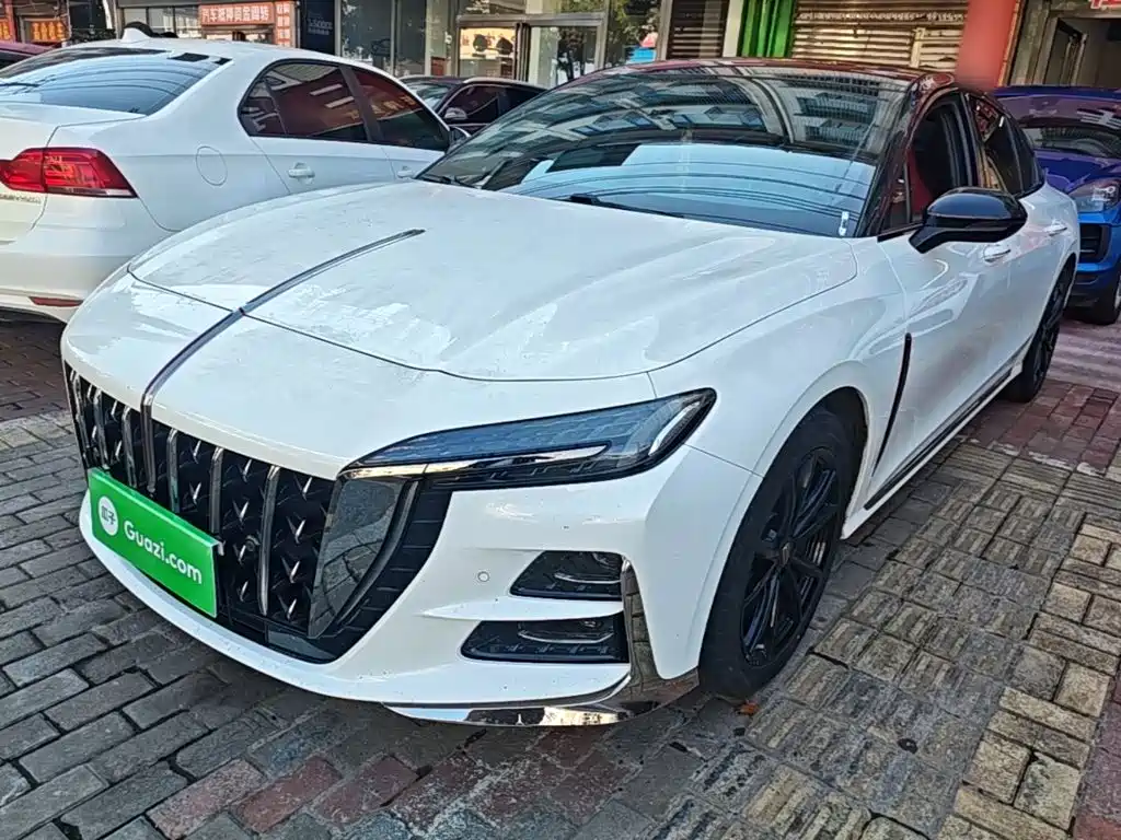 Hongqi H6