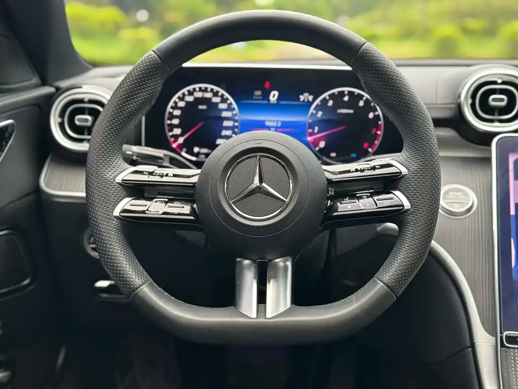 Mercedes-Benz C-Class — миниатюра 7