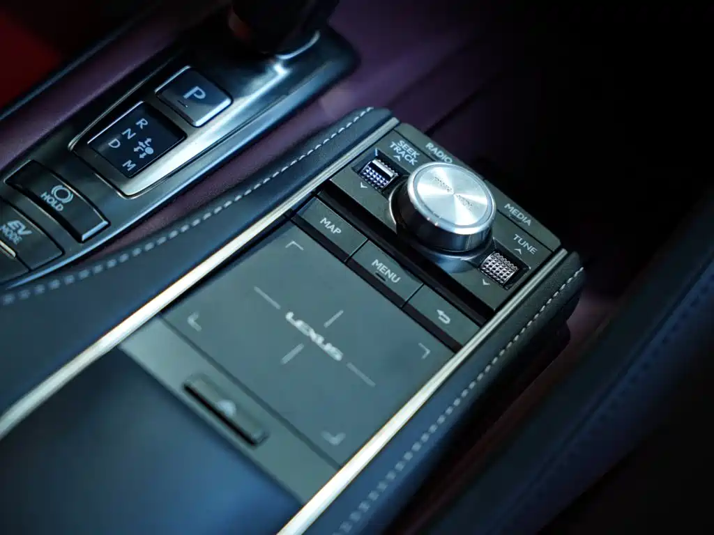 Lexus LC — миниатюра 38