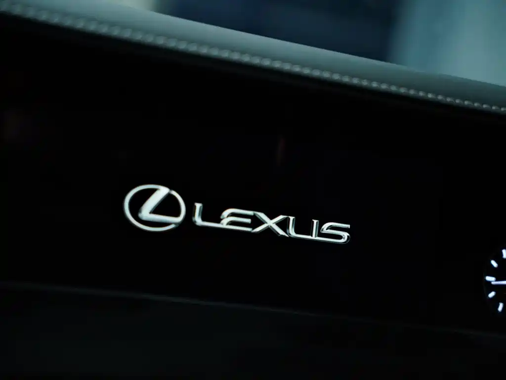 Lexus LC — миниатюра 46