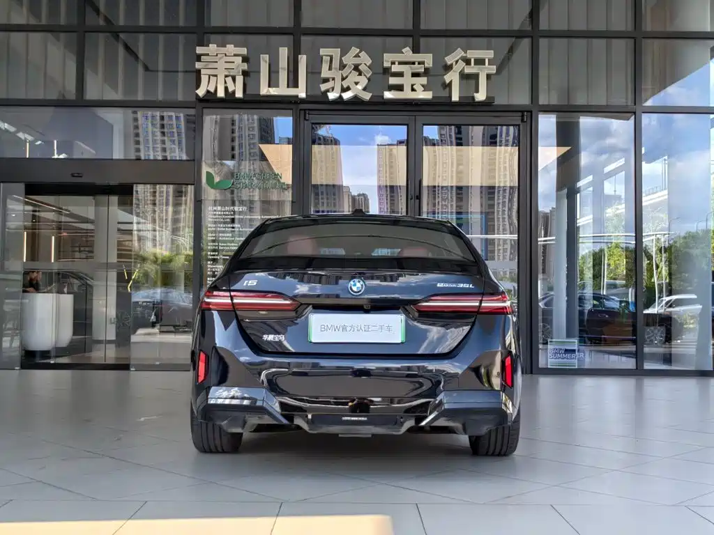 BMW i5 — миниатюра 4