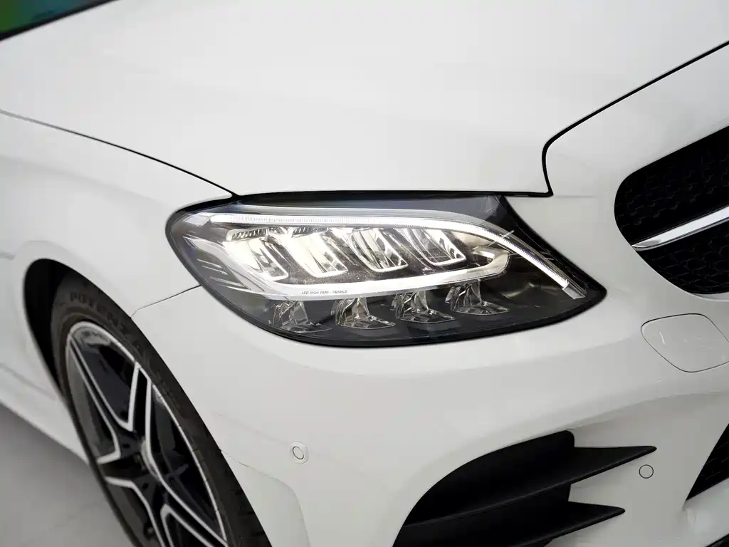 Mercedes-Benz C-Class (Import) — миниатюра 21