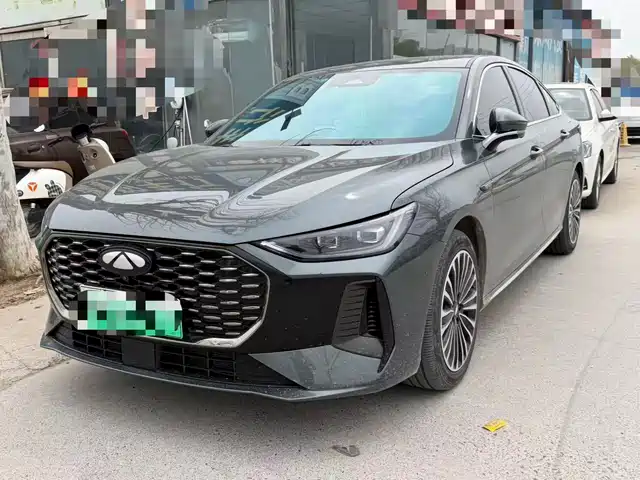 CHERY FENGYUN A8L 2025