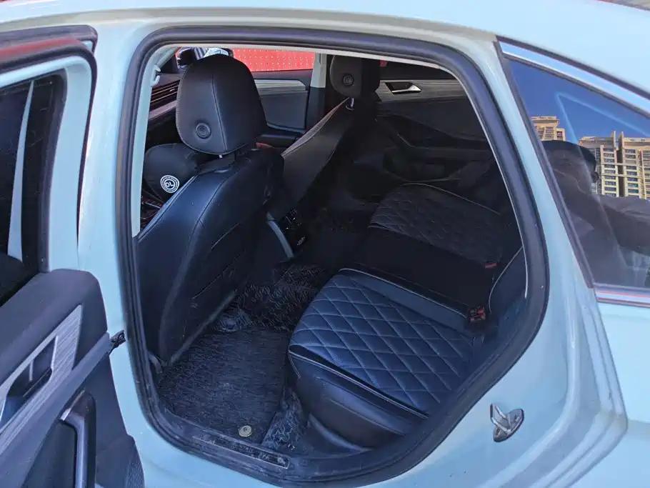 Volkswagen Sagitar — миниатюра 11