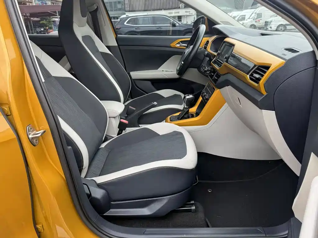 Volkswagen T-Cross — миниатюра 4