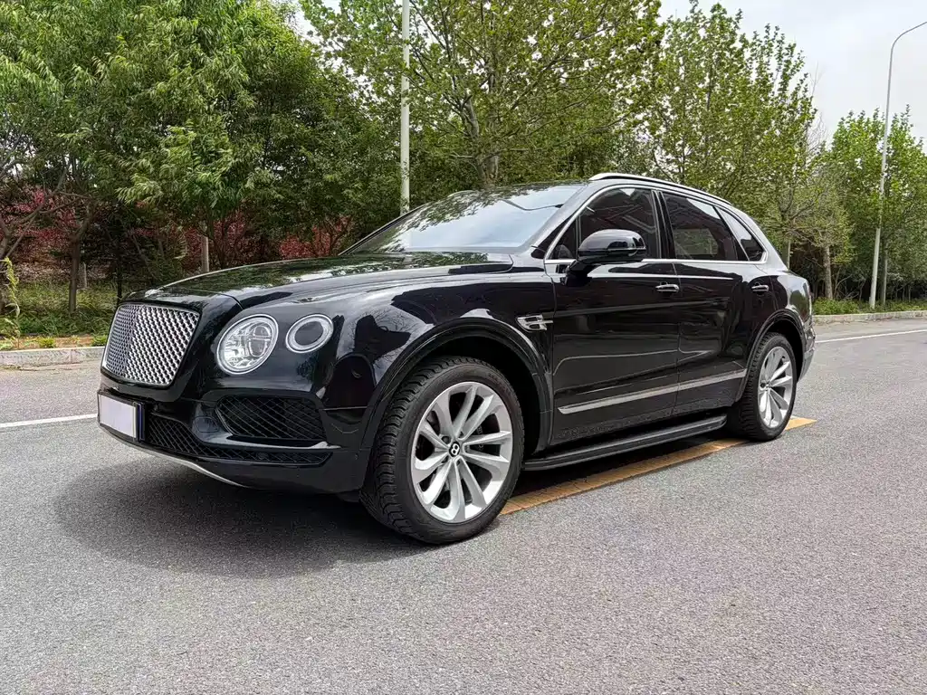 Bentley Bentayga — миниатюра 2