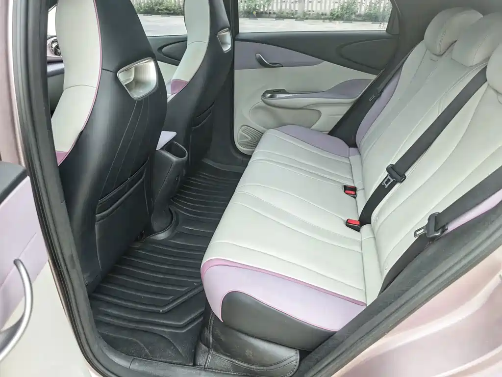 BYD Dolphin — миниатюра 8