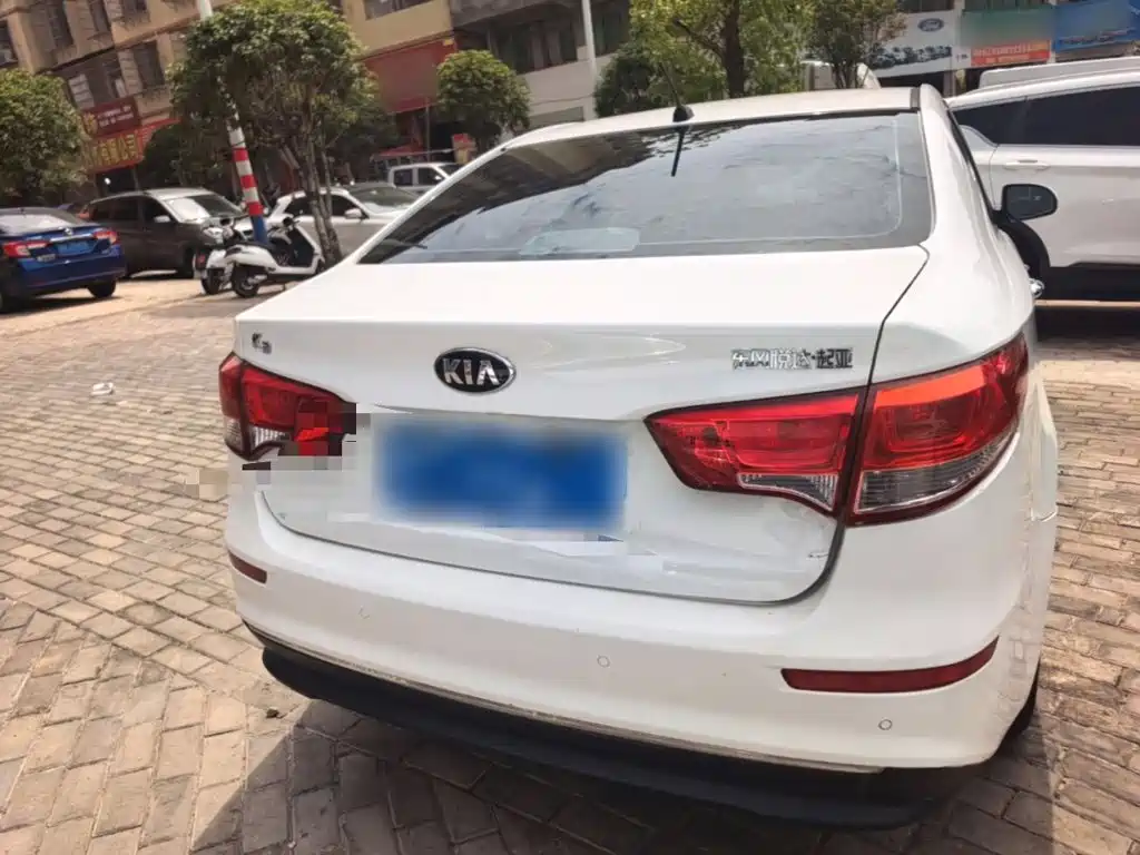 Kia K2 — миниатюра 6