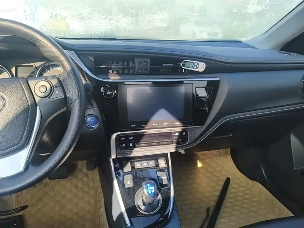 Toyota Levin Twin Engine E+ — миниатюра 13