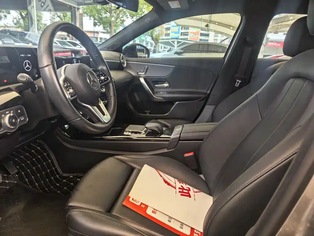 MERCEDES-BENZ A CLASS