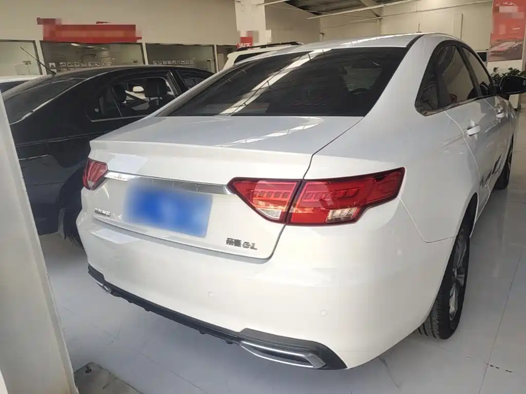 Geely Emgrand GL — миниатюра 6