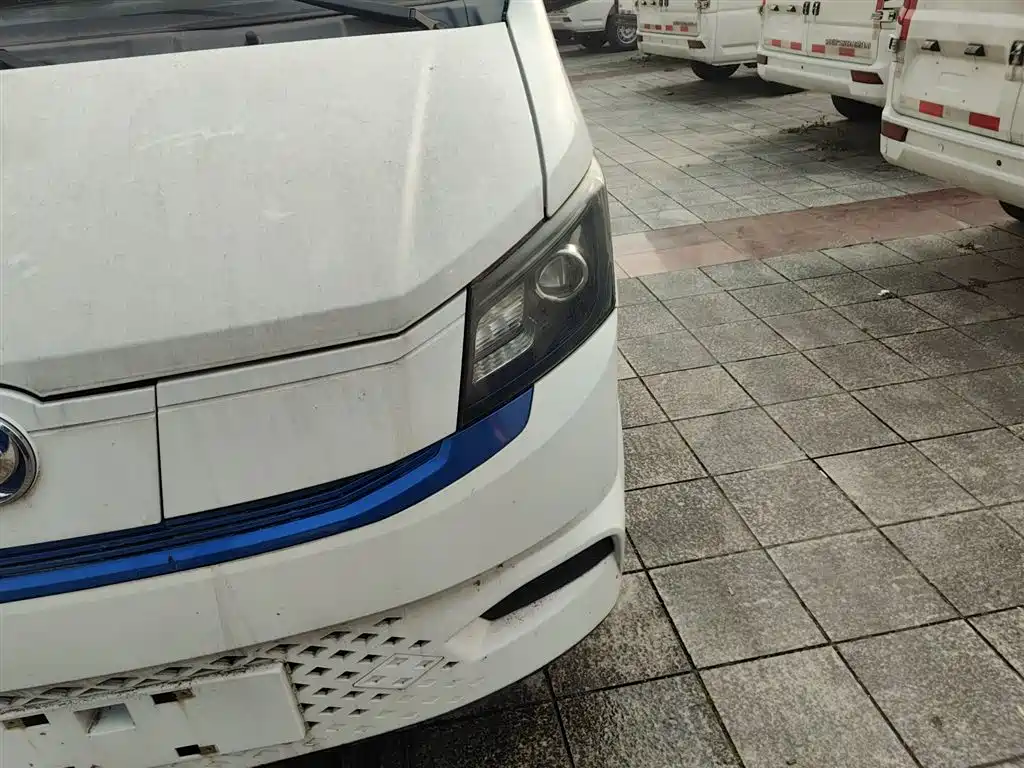 Dongfeng EM27 — миниатюра 24