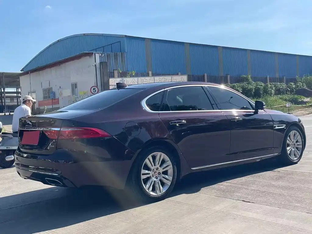 Jaguar XFL XFL 2.0T 250PS Premium Edition, фото 9