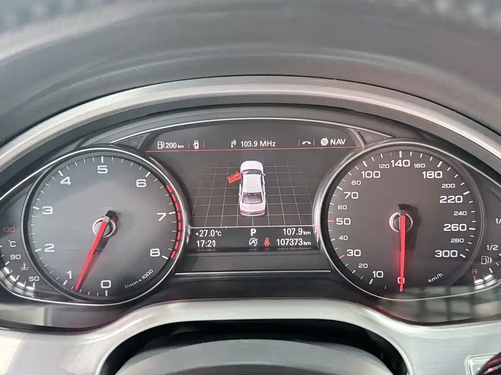 Audi A8 — миниатюра 7