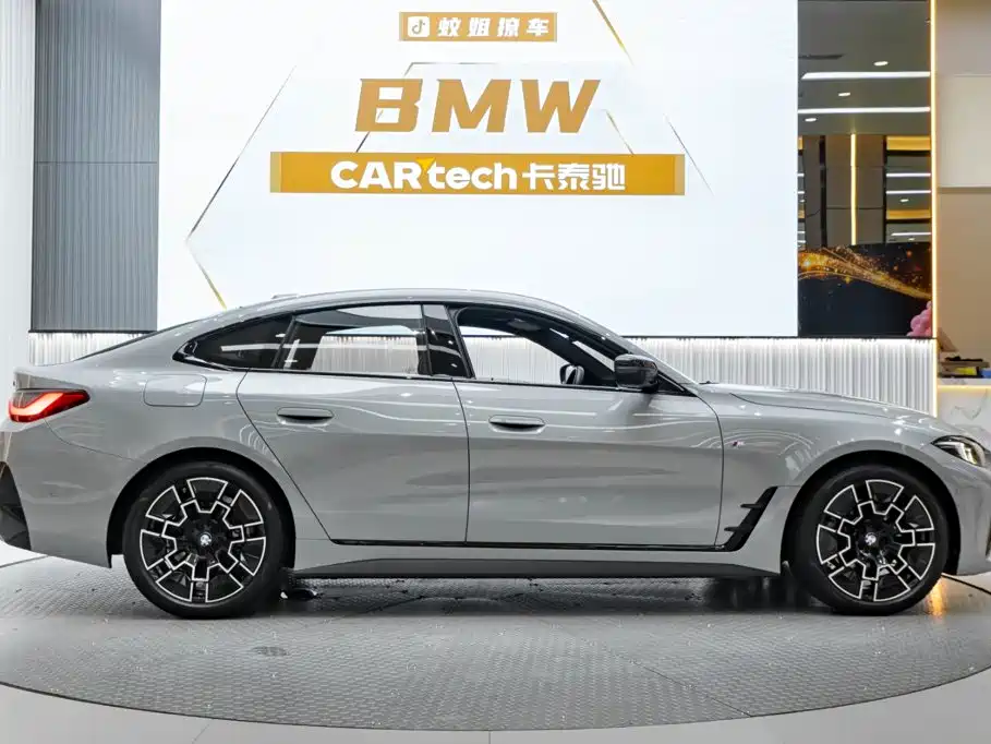 BMW 4 Series — миниатюра 4