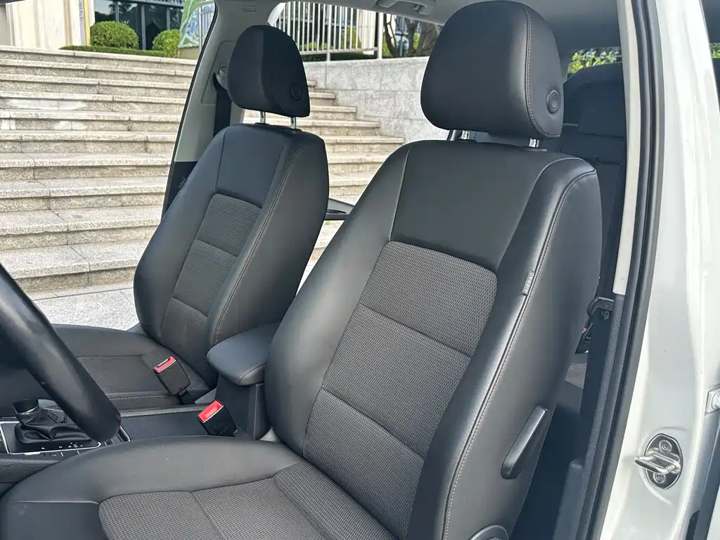 Volkswagen Golf Sportsvan — миниатюра 19
