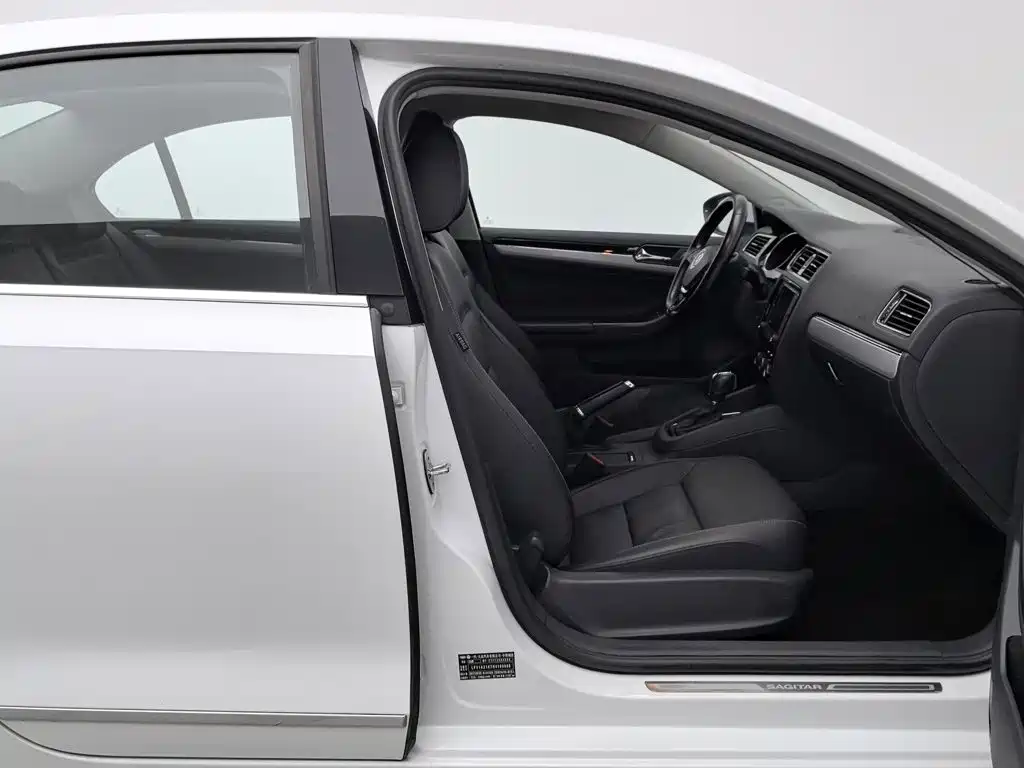 Volkswagen Sagitar — миниатюра 23